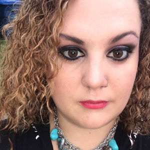 Meet your Posher, Jade